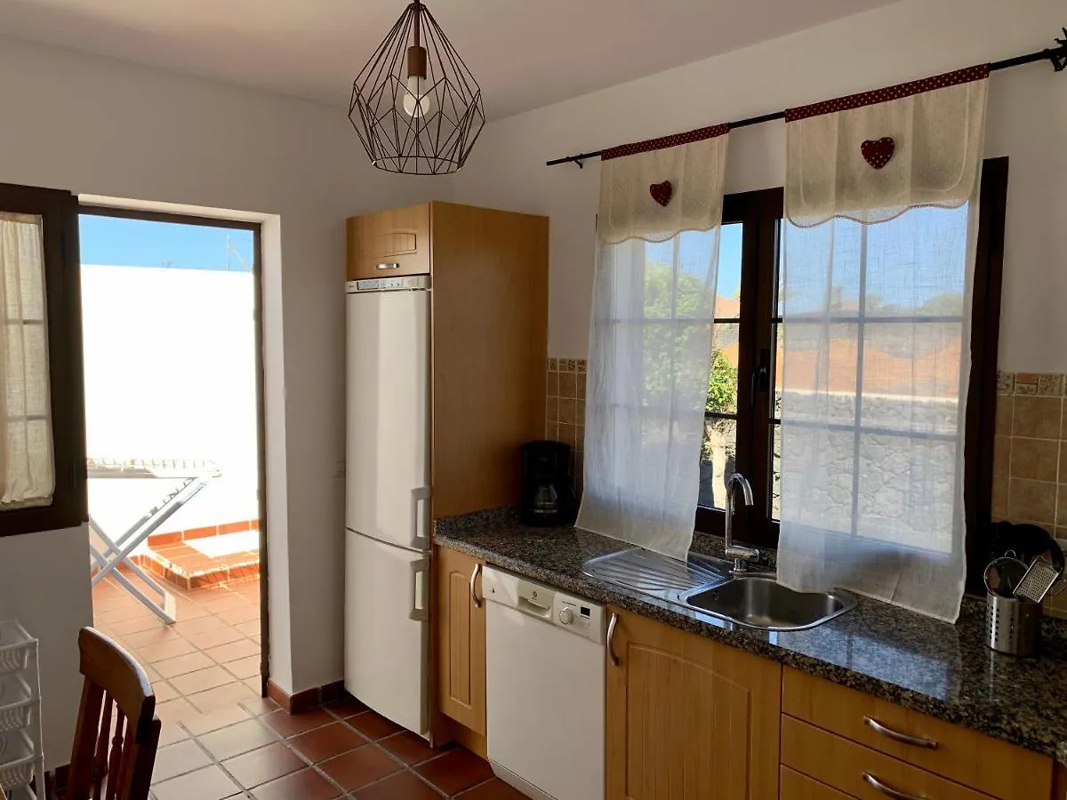 Casas Tomare I Villa San Bartolome  Spain
